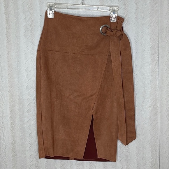 ❤️ 🆕 HAUTE MONDE Skirt Size S - Picture 2 of 4